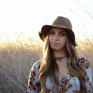 Meet your Posher, Ivana